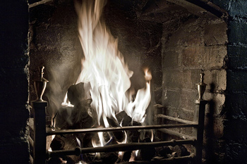 open-fire-for-winter-home-selling-tip-article
