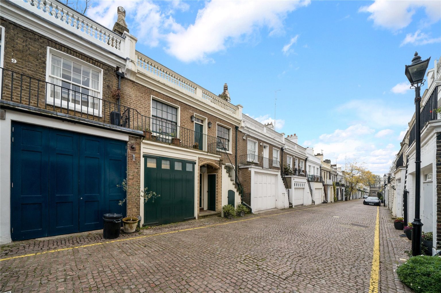 Discover Holland Park Mews, Holland Park, London, W11