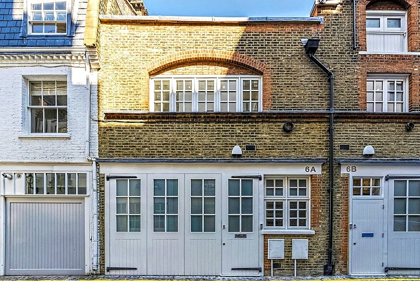 Appoint a mews specialist with unrivalled knowledge of the mews market to ensure a successful sale at the best market price.