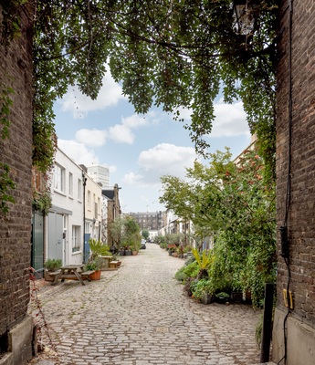 1. Bathurst Mews