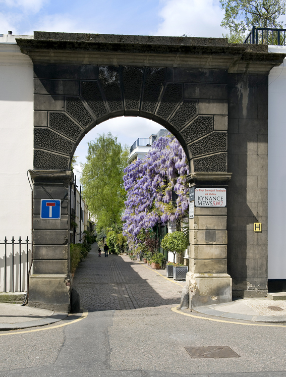 Kynance Mews was the mews street used in the famous 'You' season