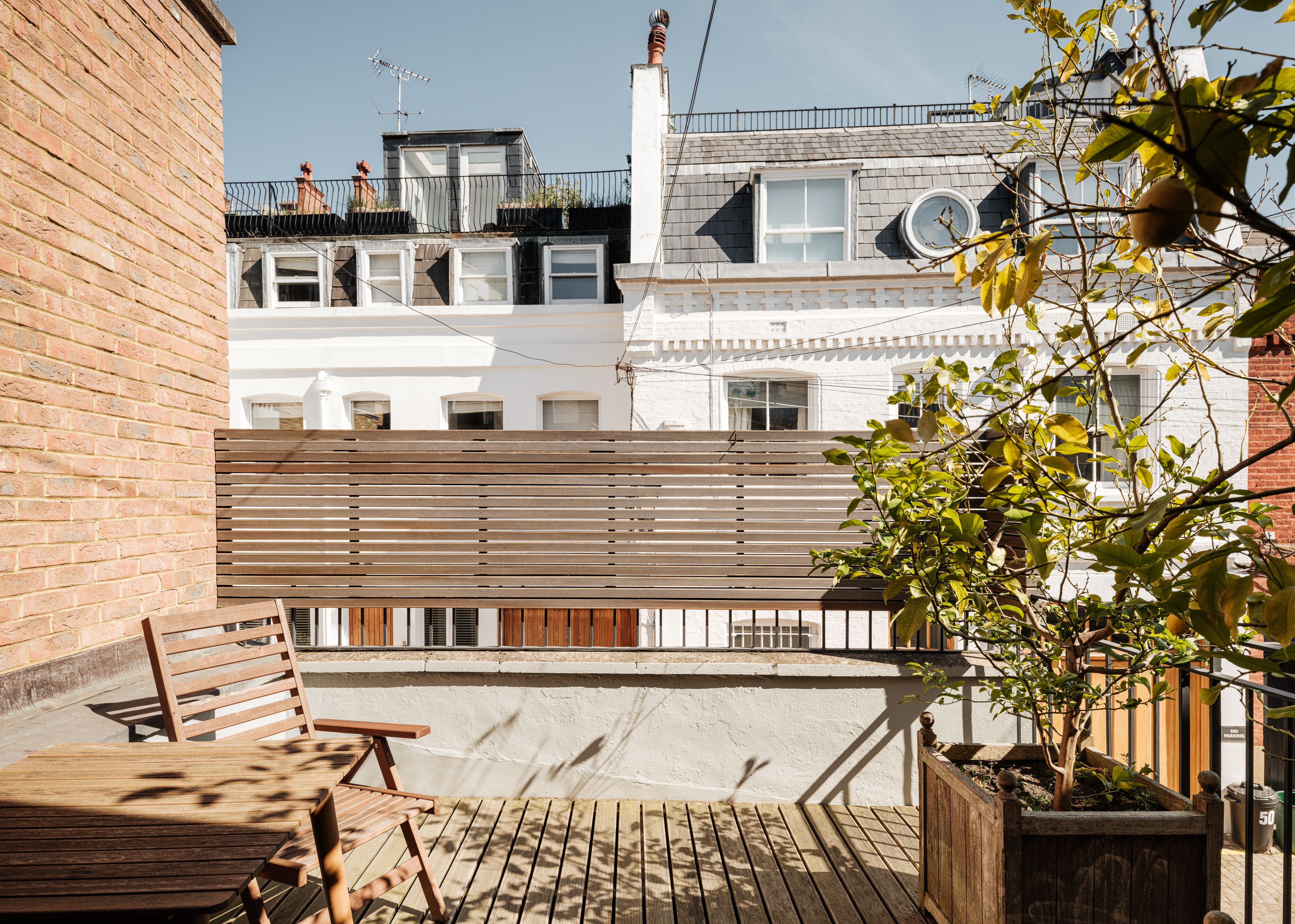 Outdoor Balcony In This Mews Property