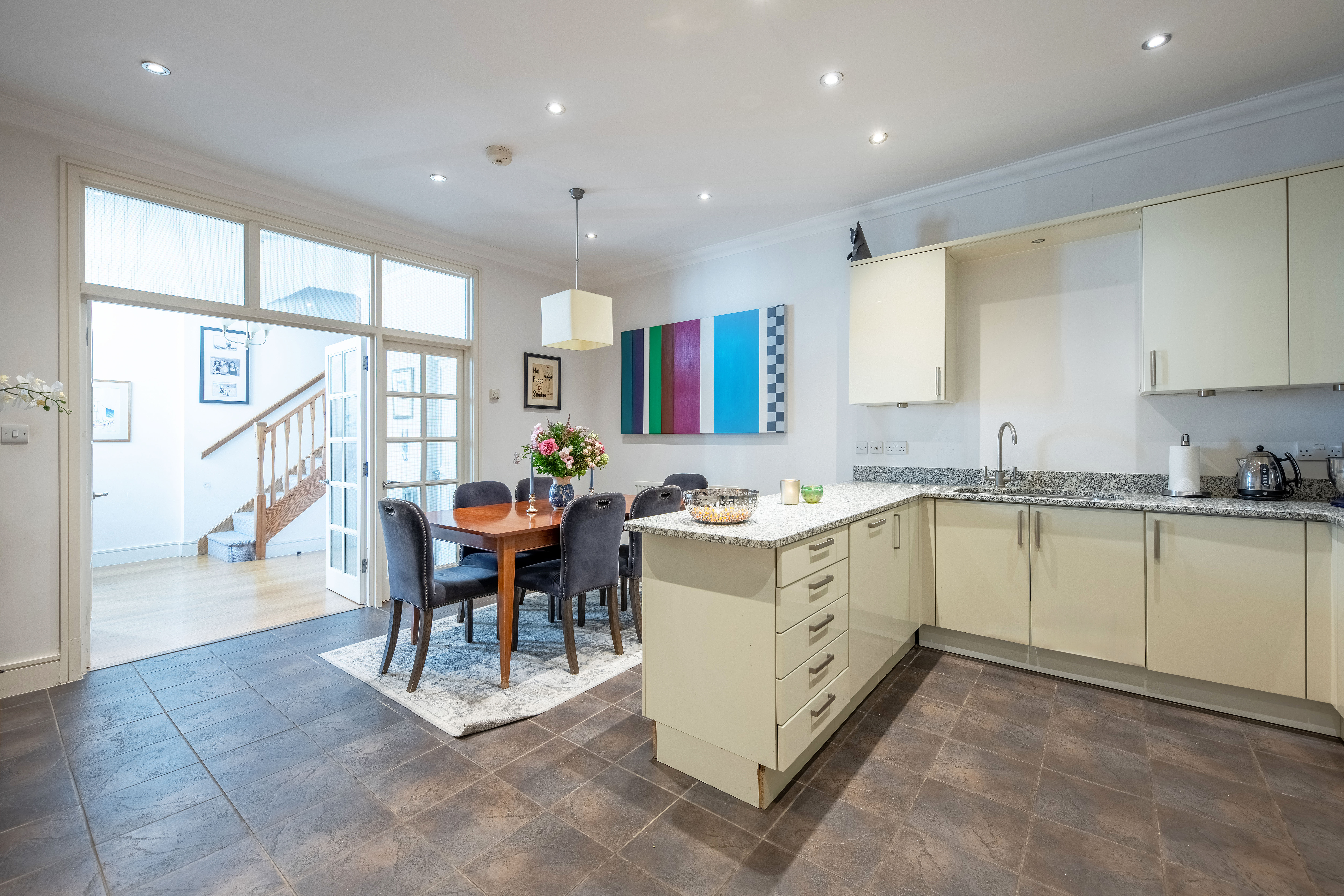 Open plan kitchen in a mews house