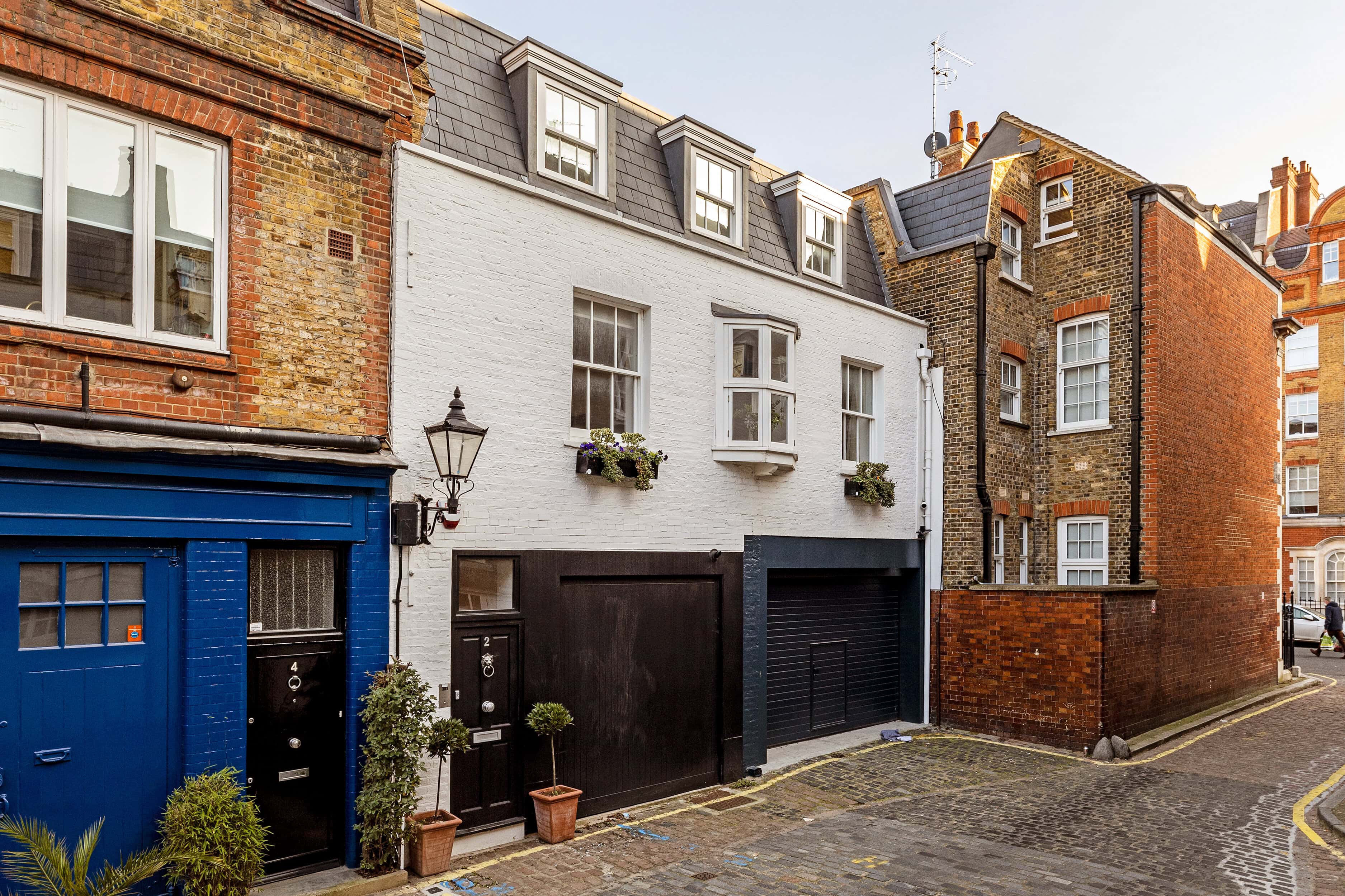 Mews street in London