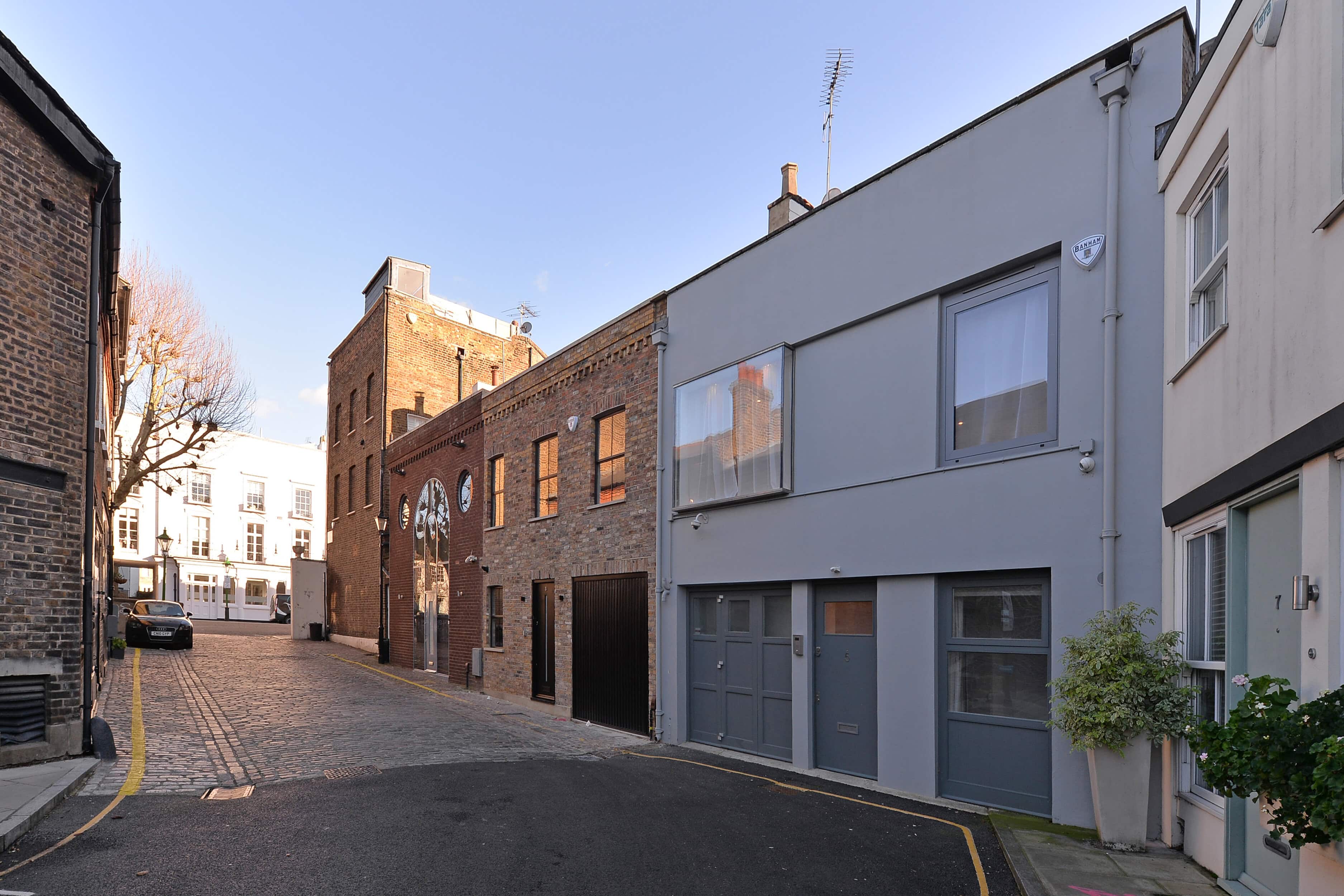 A mews street in London