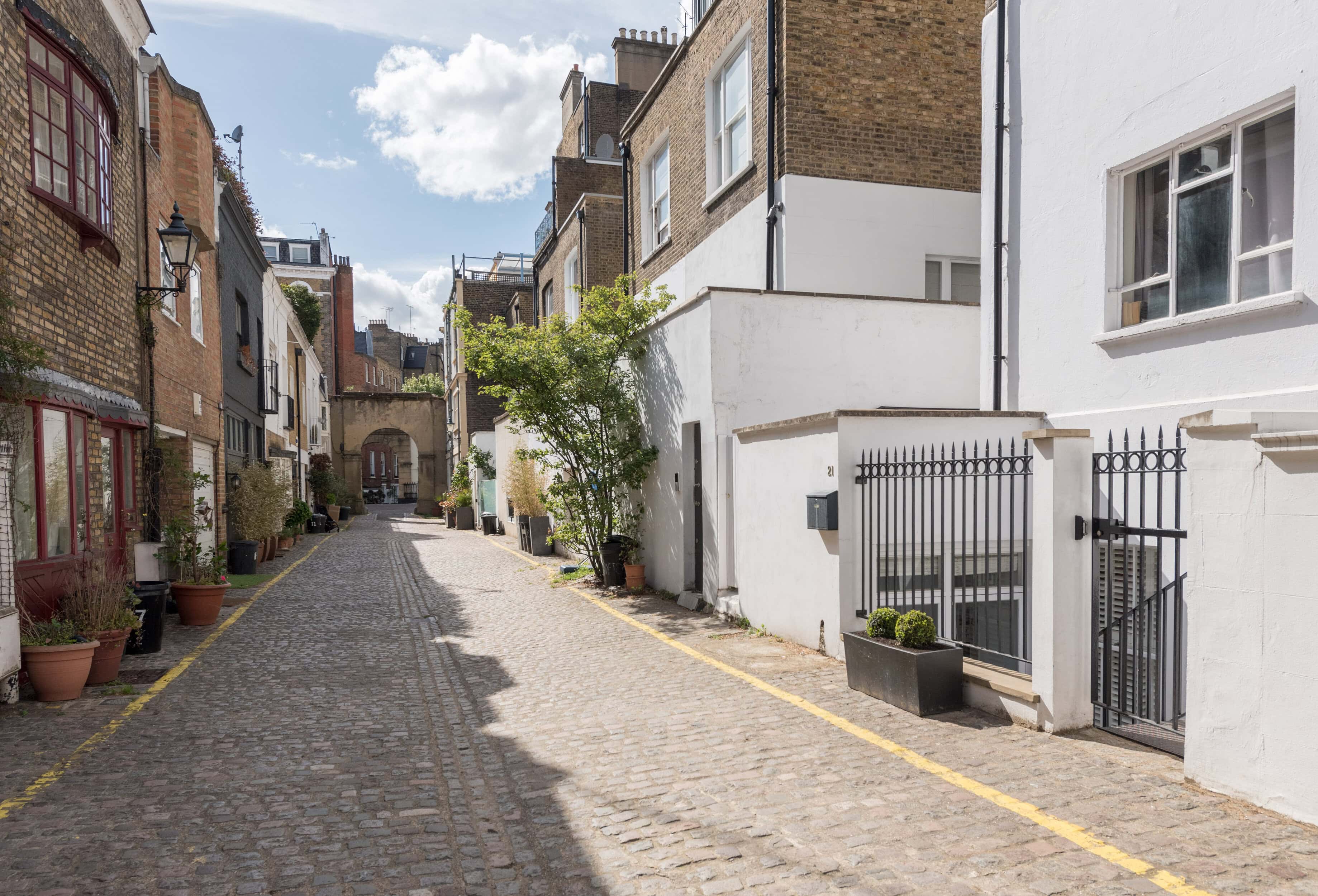 A mews street in London