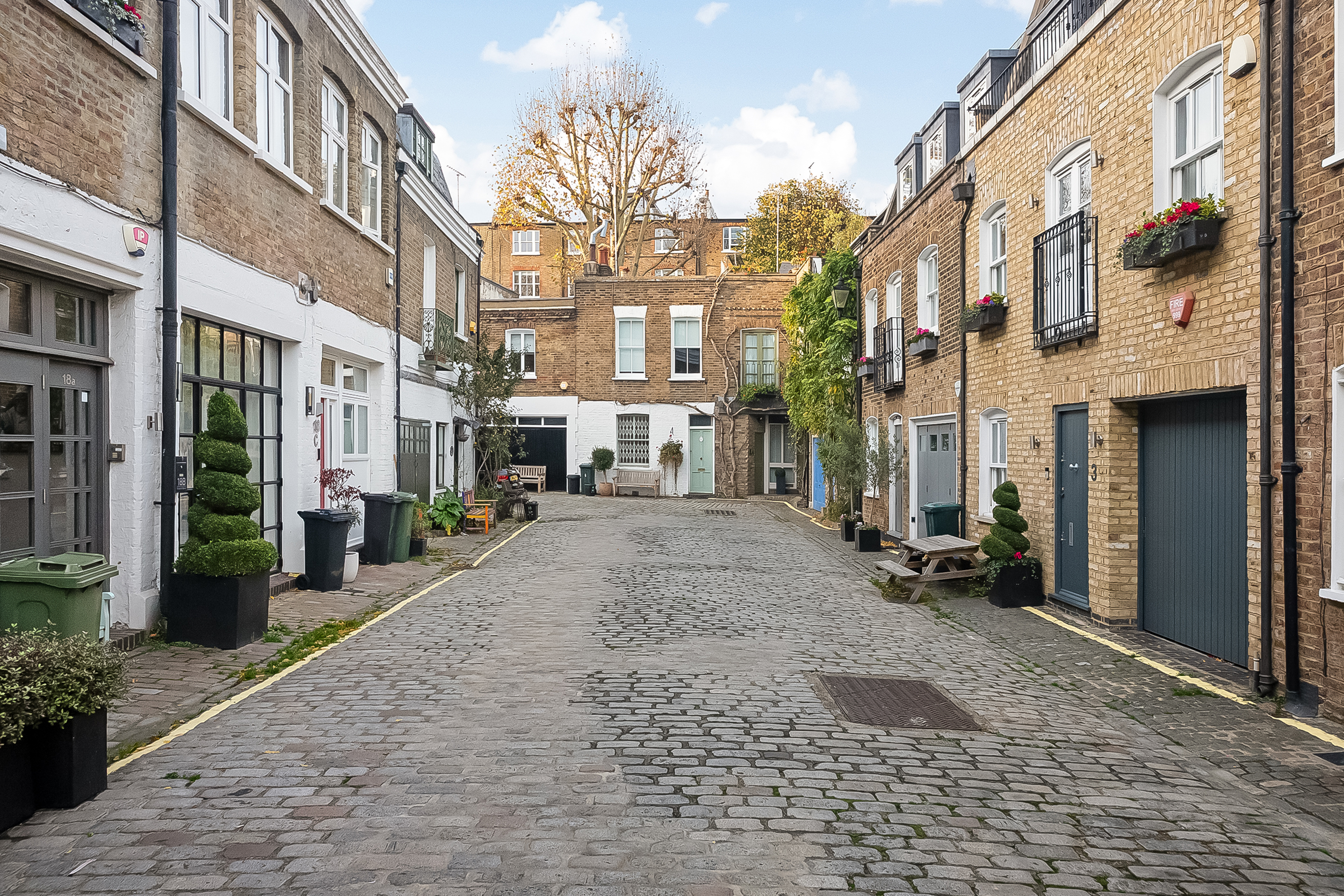 A mews street in London