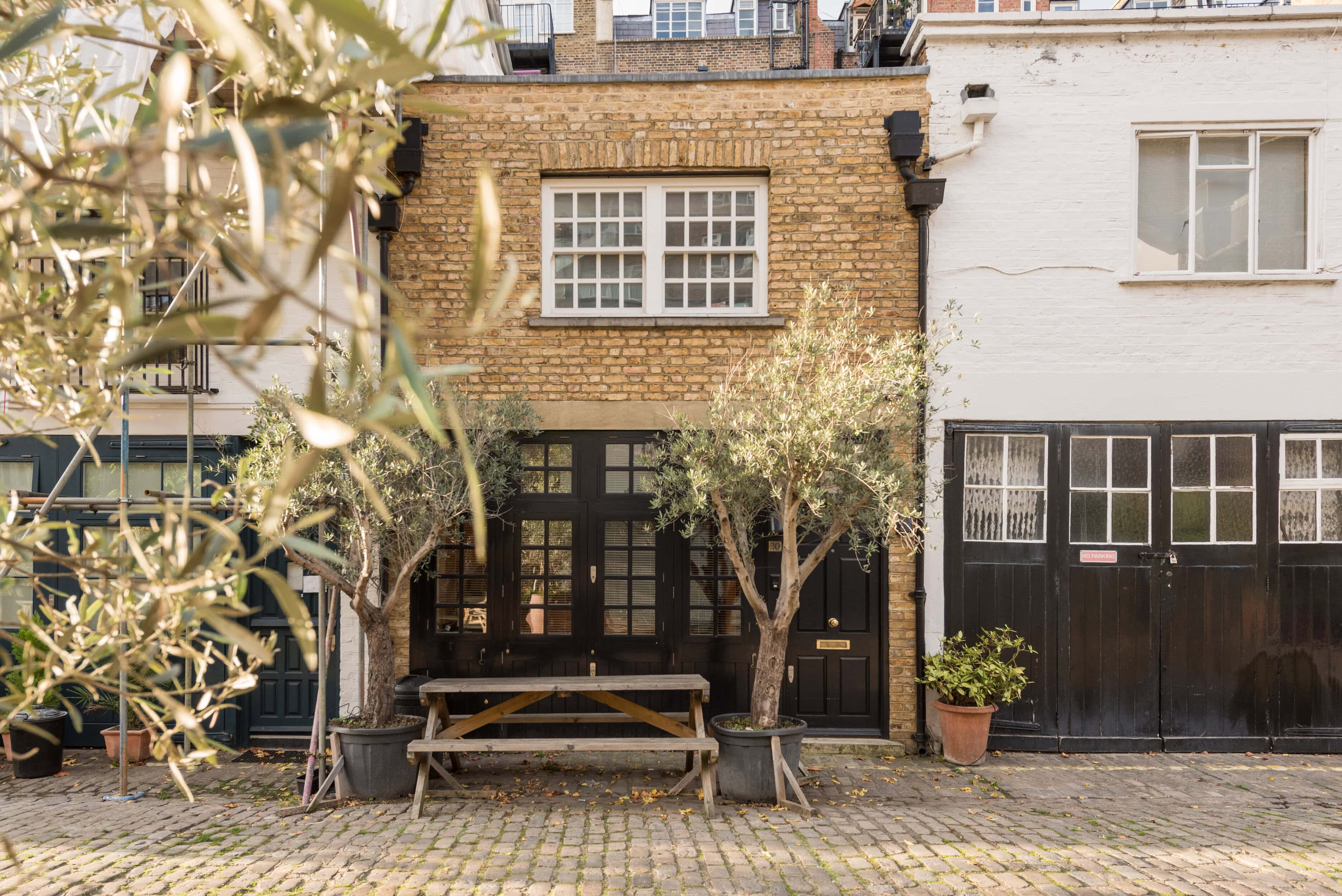 buying or selling a mews property