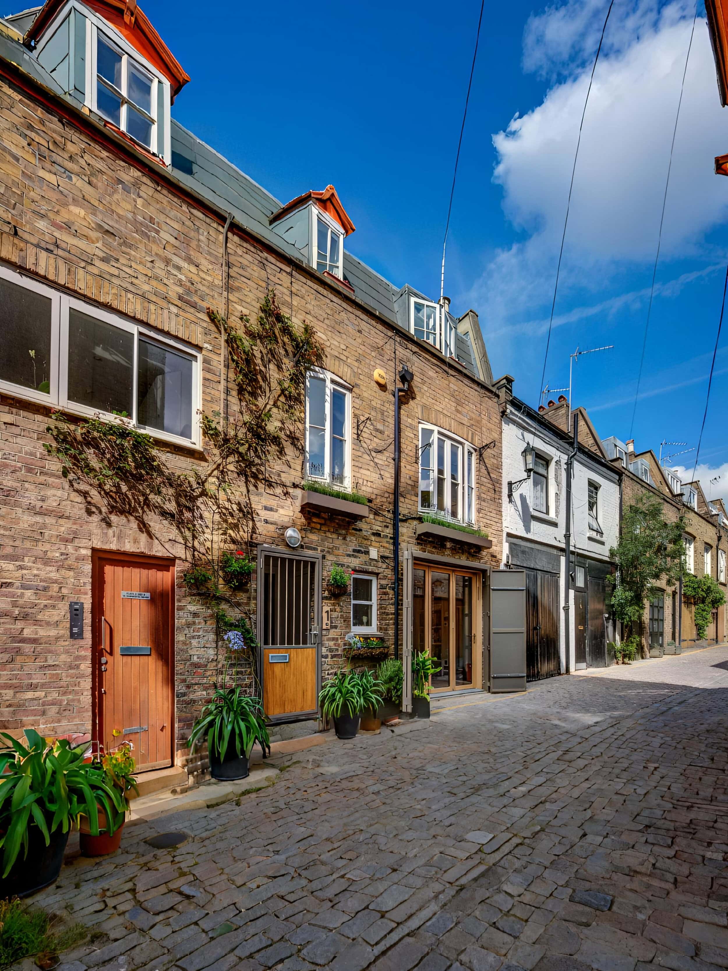 mews streets