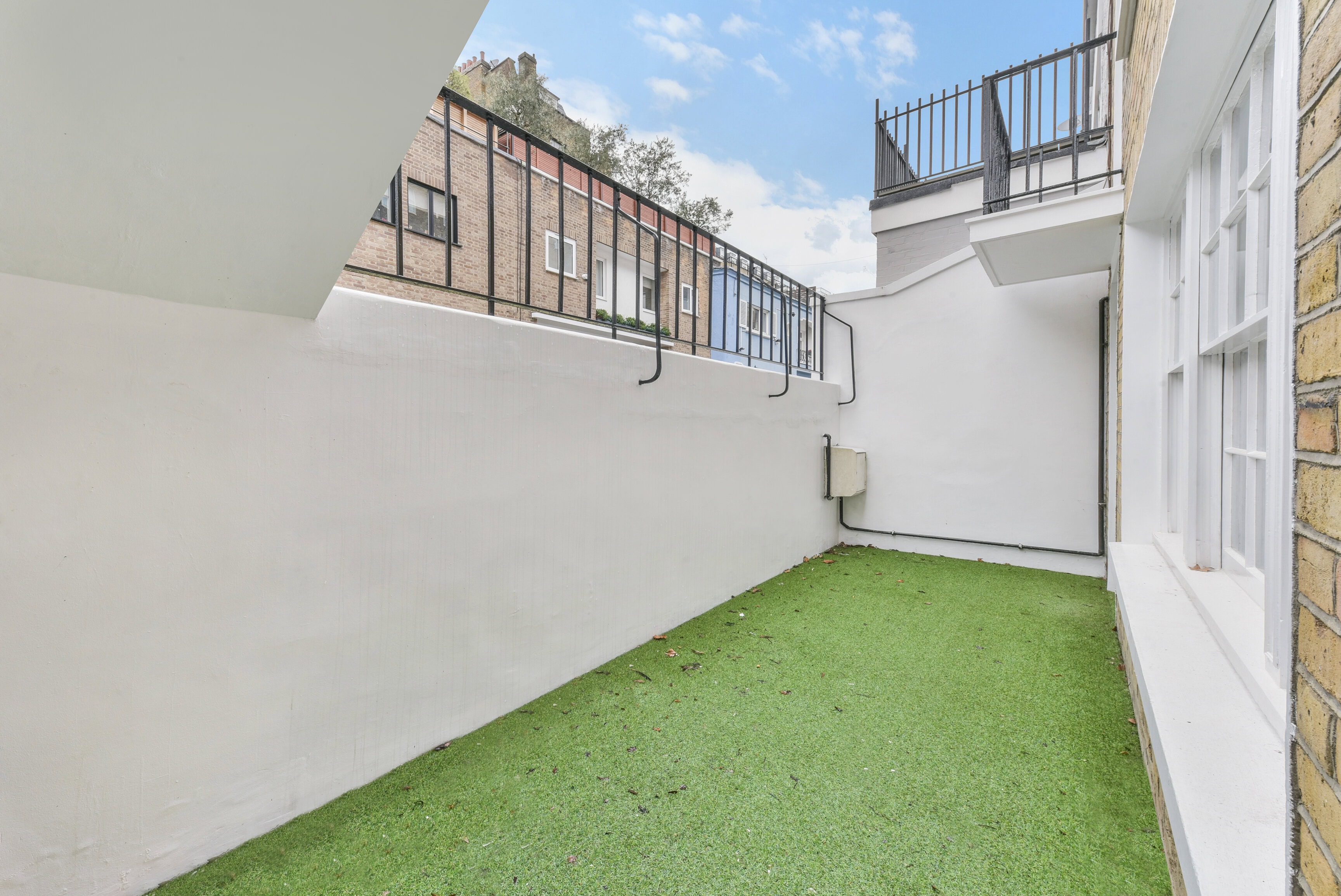 A mews house for rent in Marylebone