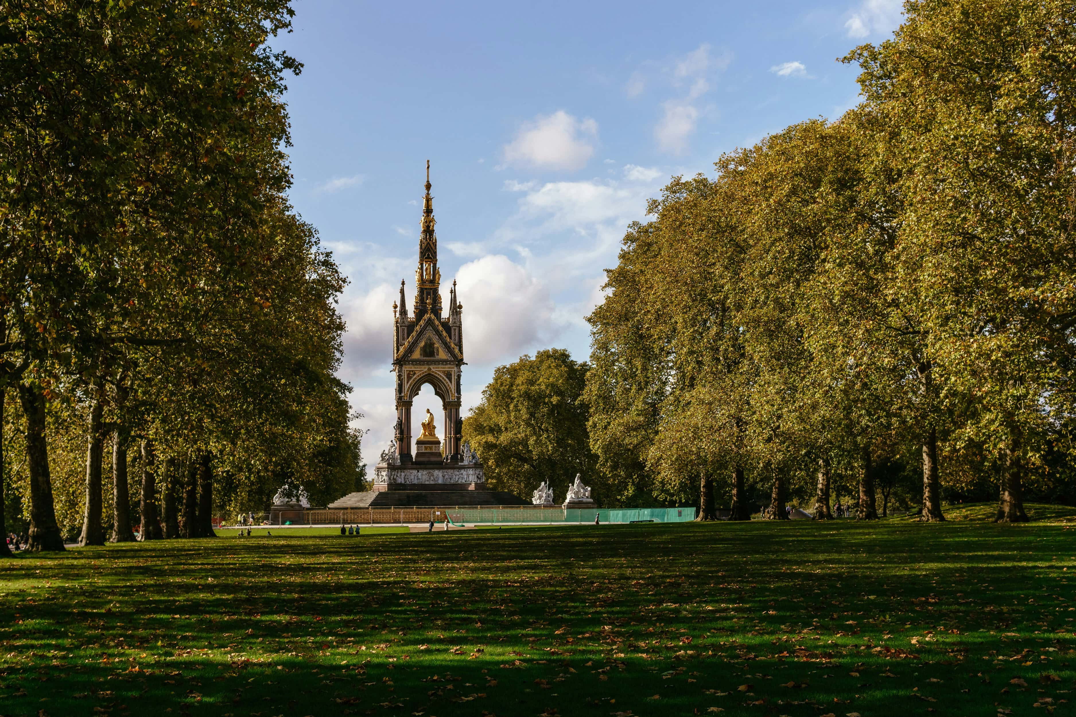 The Albert Memorial in Kensington Gardens. The vast greenery of Hyde Park and Kensington Gardens is one of the main reasons why tenants are attracted to renting in Bayswater.