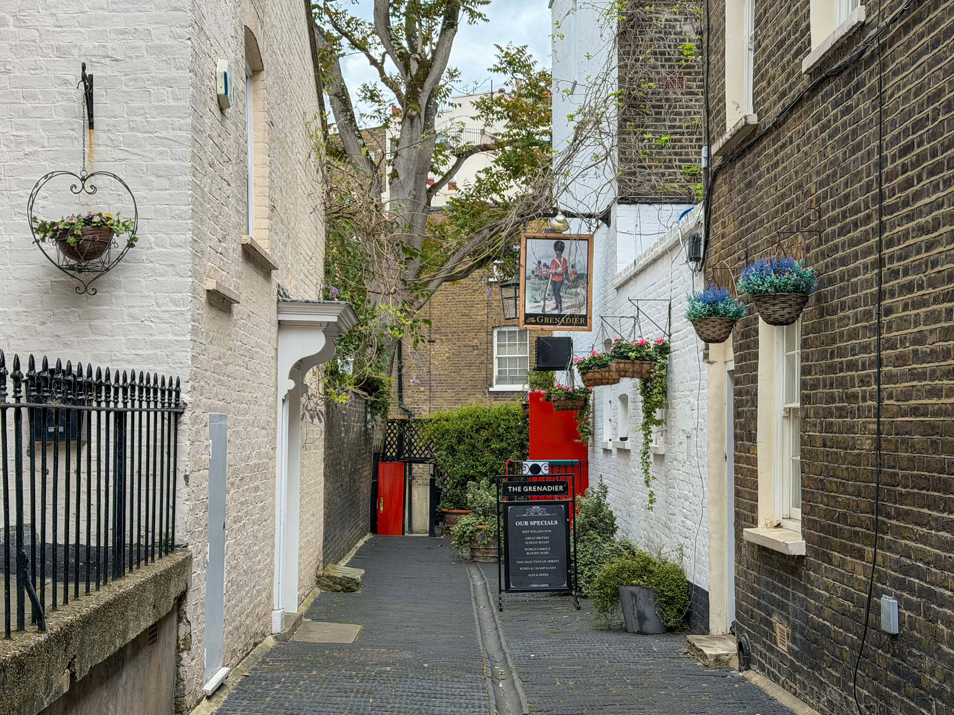 The Grenadier pub on Wilton Row. Mews provide idyllic village-like pockets, perfect for those looking at renting in Belgravia.