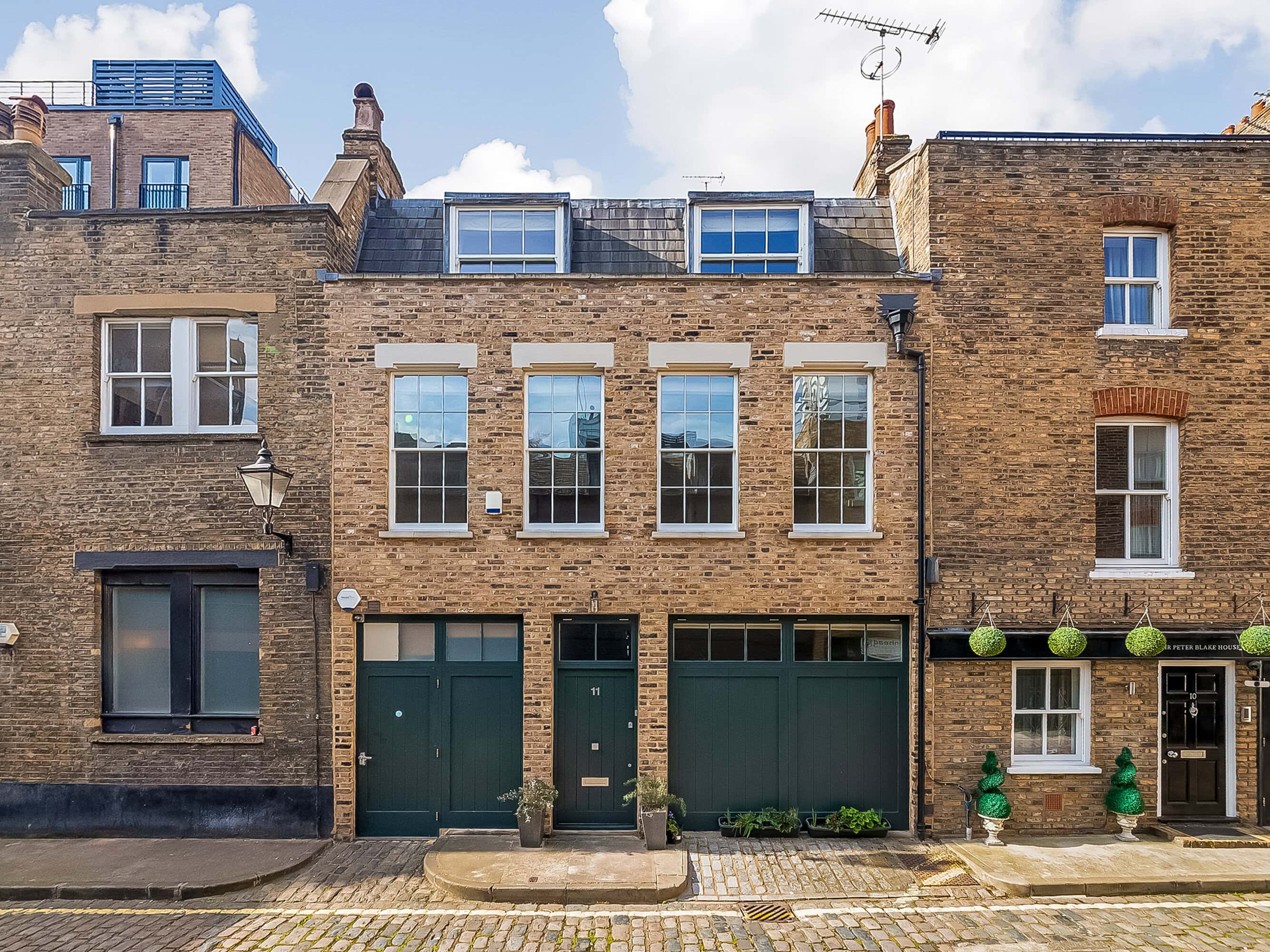 Sherlock Mews, W1U, a three-bedroom leasehold mews house currently under offer with Lurot Brand.