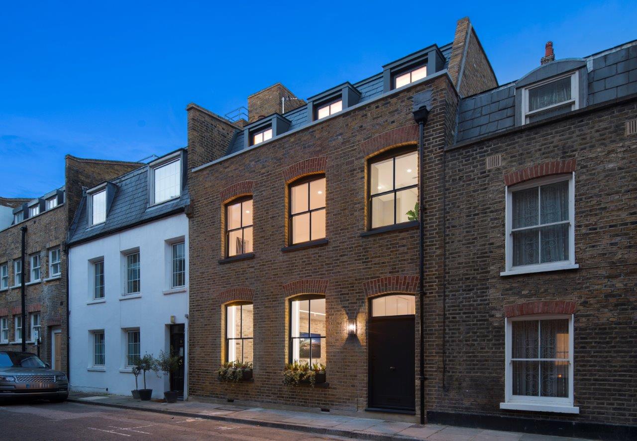 Mews house for rent on Bingham Place, W1U
