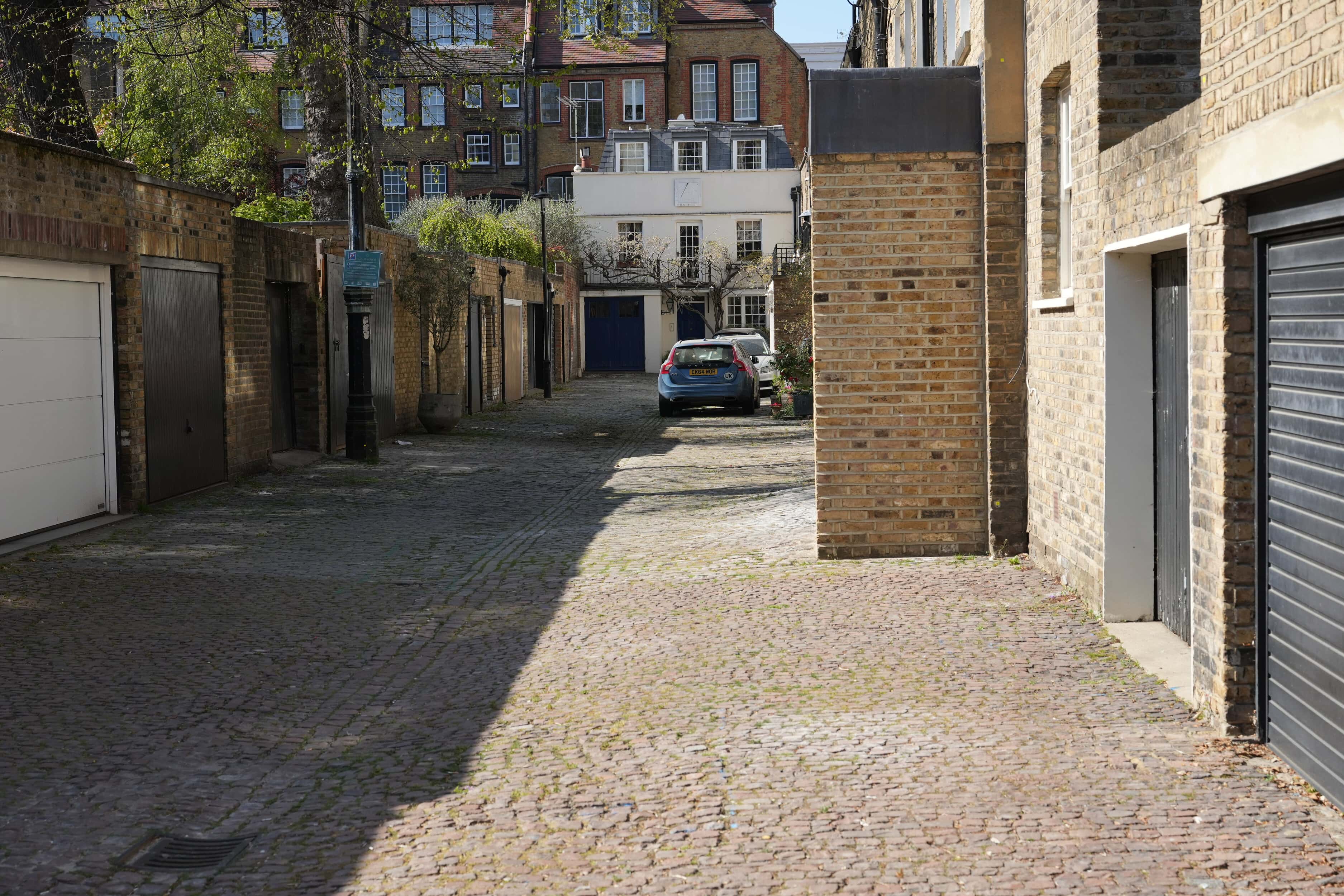 Minera Mews in London